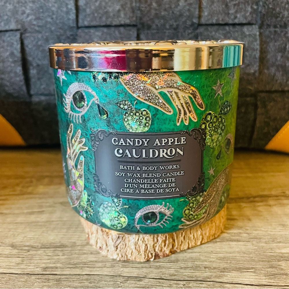 New Bath & Body Works Candy Apple Cauldron Speciality Lid 3 Wick Candle